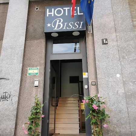Hotel Bissi Milán Exterior foto