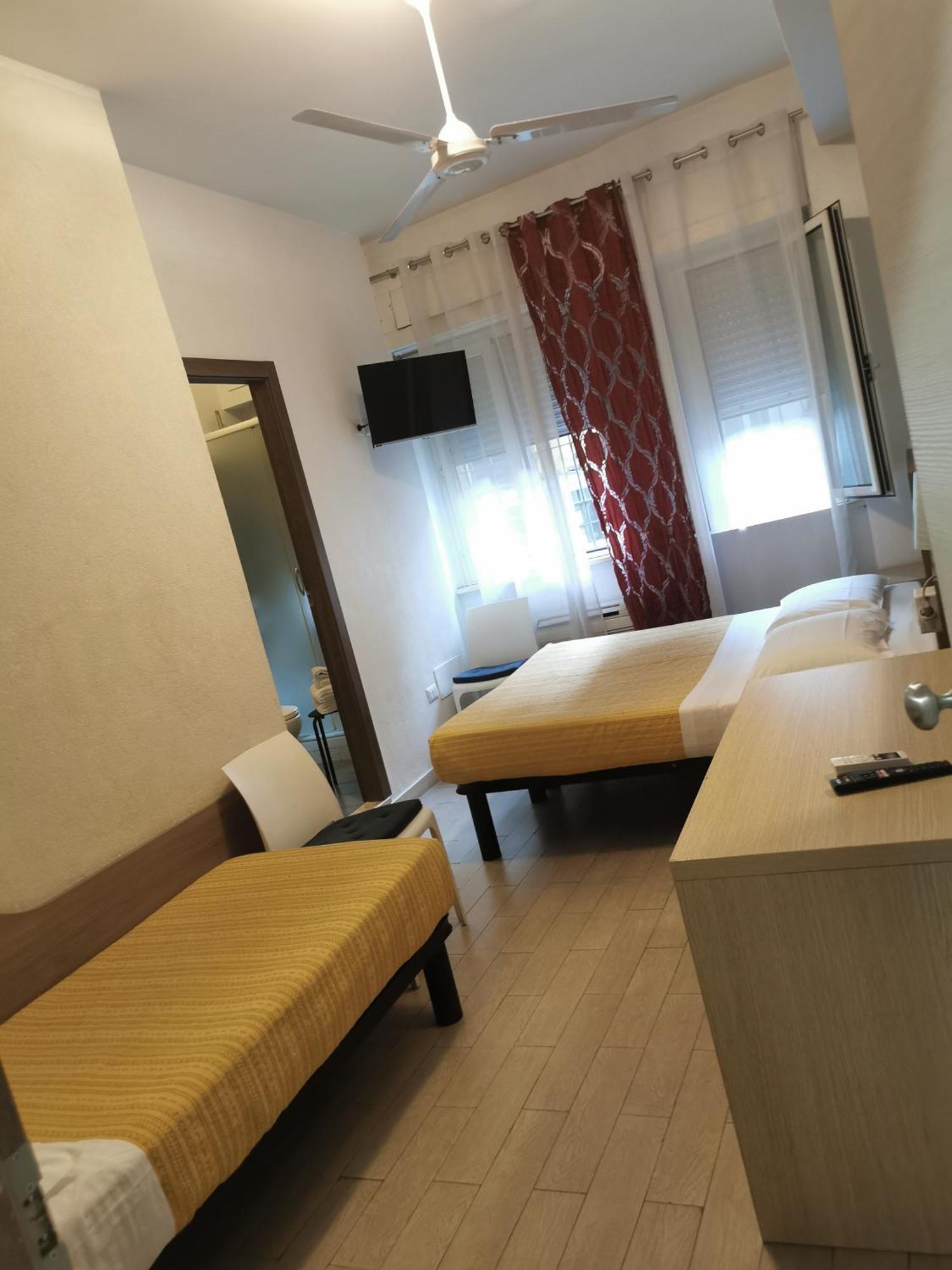 Hotel Bissi Milán Habitación foto